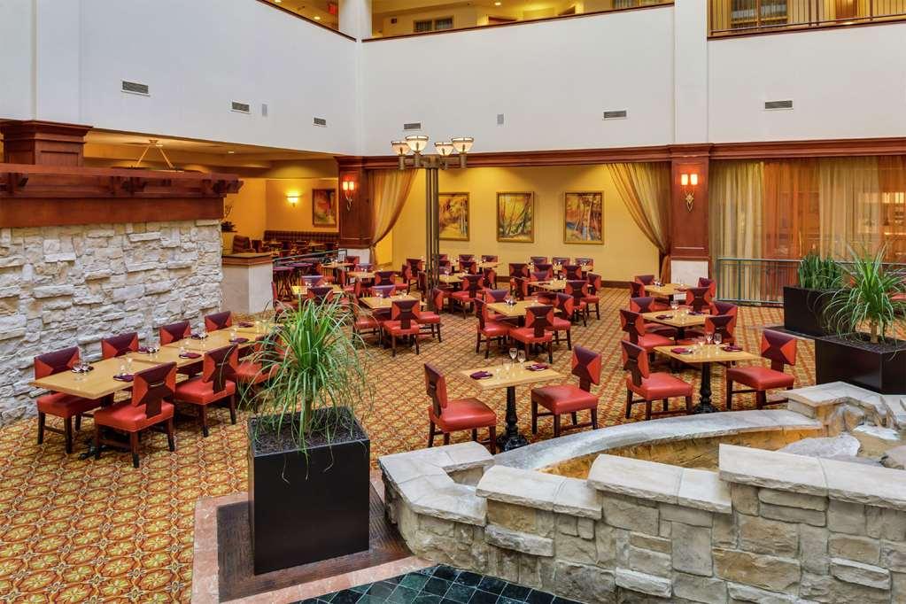Hilton Charlotte Airport Hotel Ресторан фото
