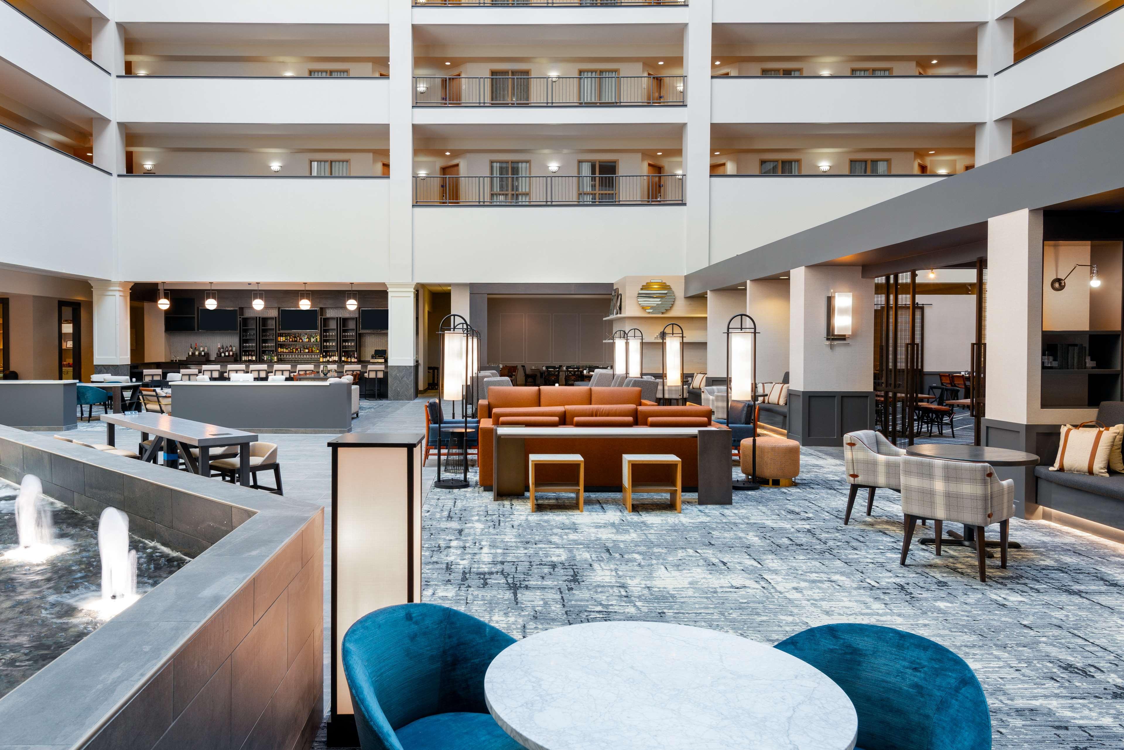 Hilton Charlotte Airport Hotel Экстерьер фото