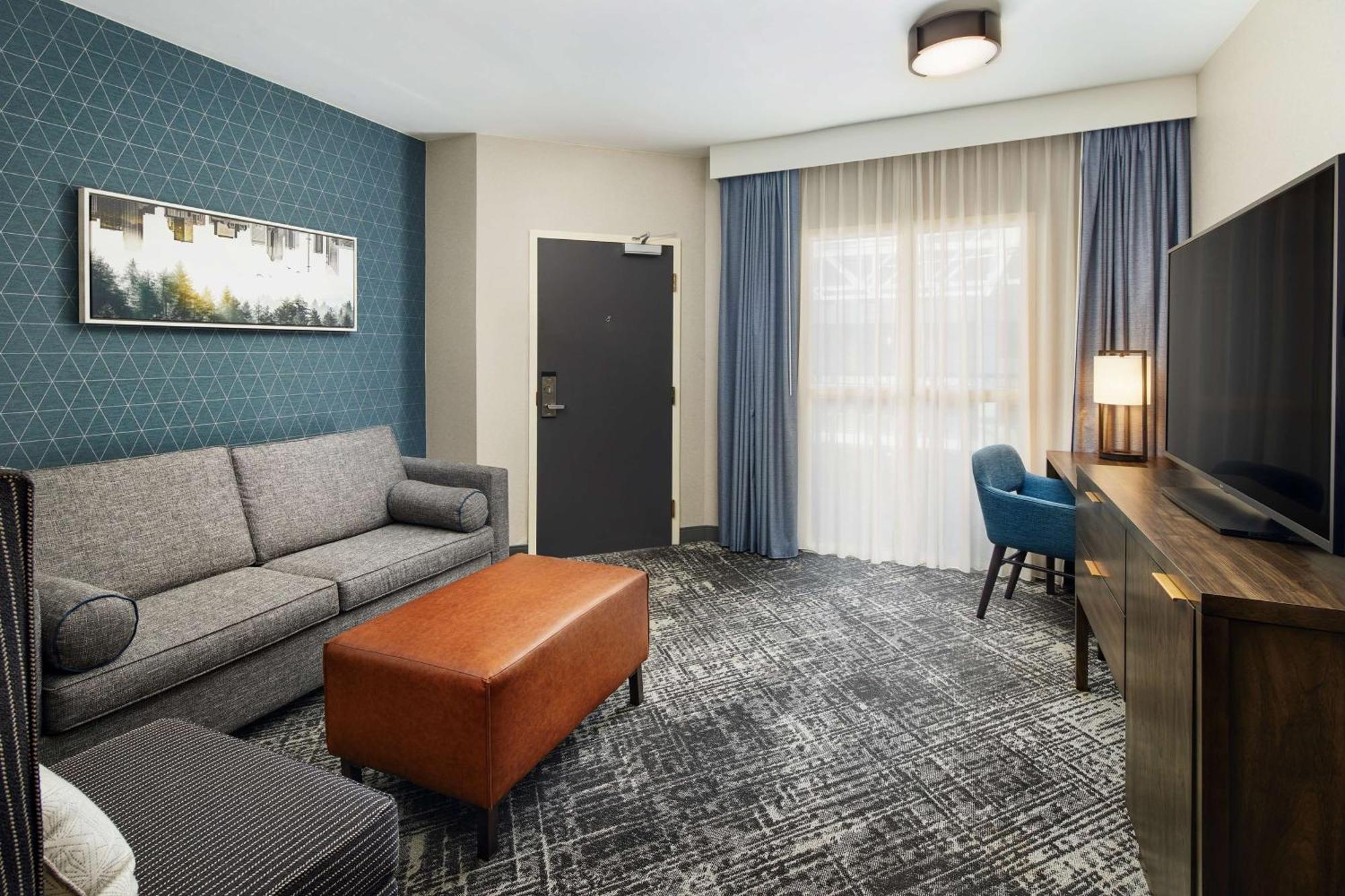 Hilton Charlotte Airport Hotel Экстерьер фото