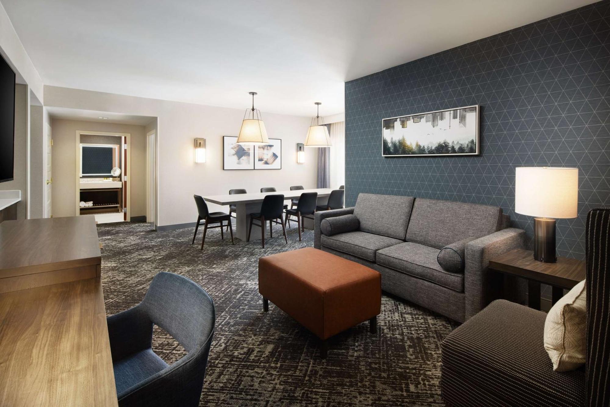 Hilton Charlotte Airport Hotel Экстерьер фото